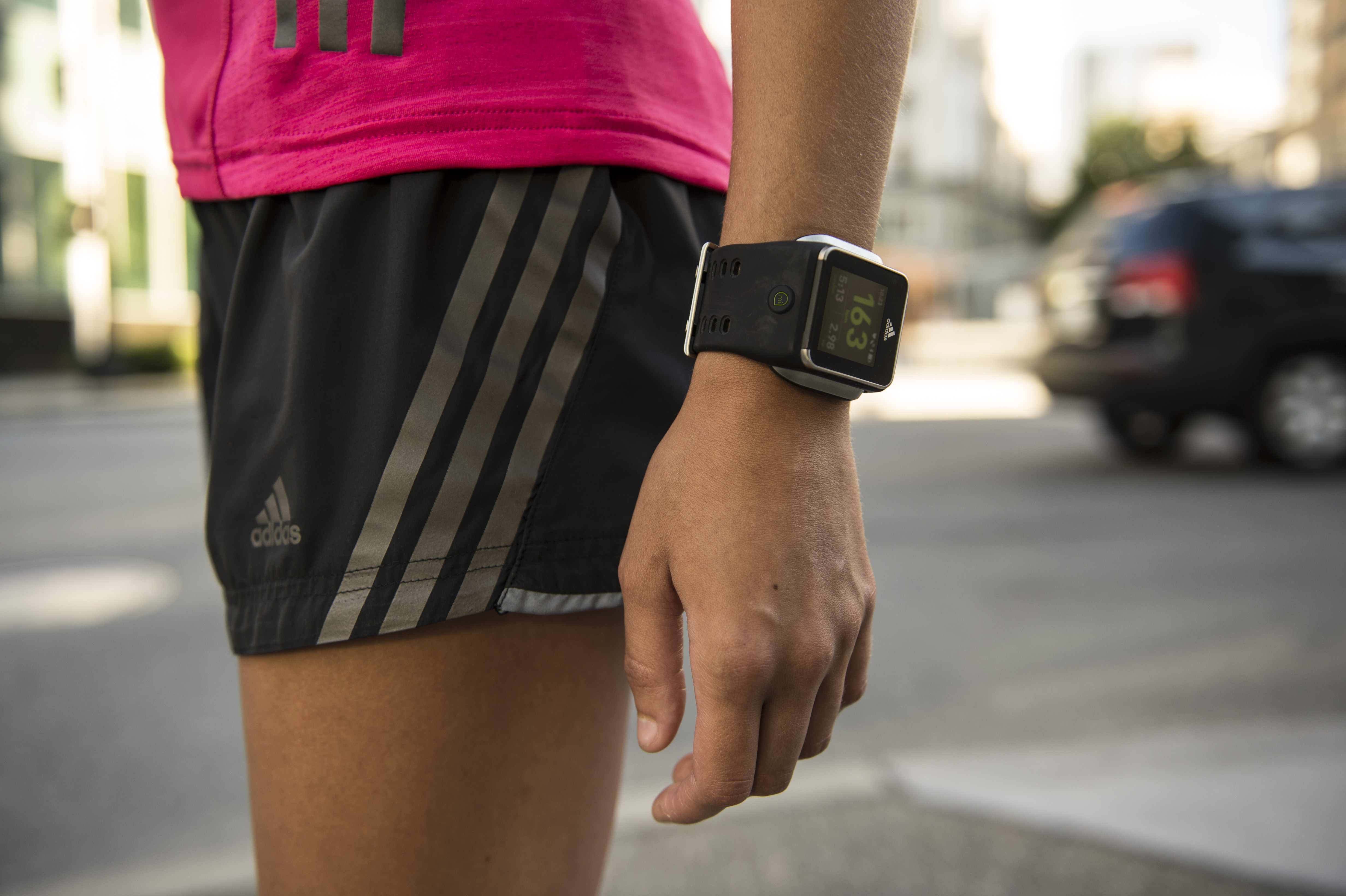 Run product. Часы adidas MICOACH. Адидас MICOACH шагомер. Эппл вотч адидас. Adidas Run Smart.