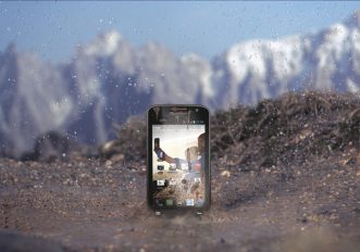 Anteprima – Quechua Phone 5″: lo smartphone outdoor di Decathlon
