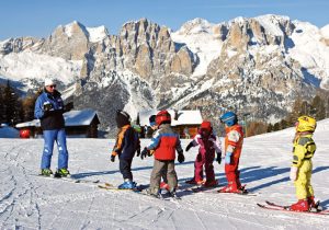 A che età insegnare ai bambini a sciare?