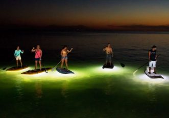 Nocqua Adventure Gear, la tavola da surf illuminata