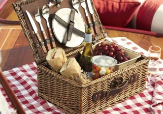 10 accessori per un picnic perfetto