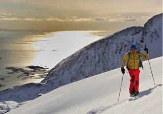 Lofoten: due curve al Circolo Polare Artico