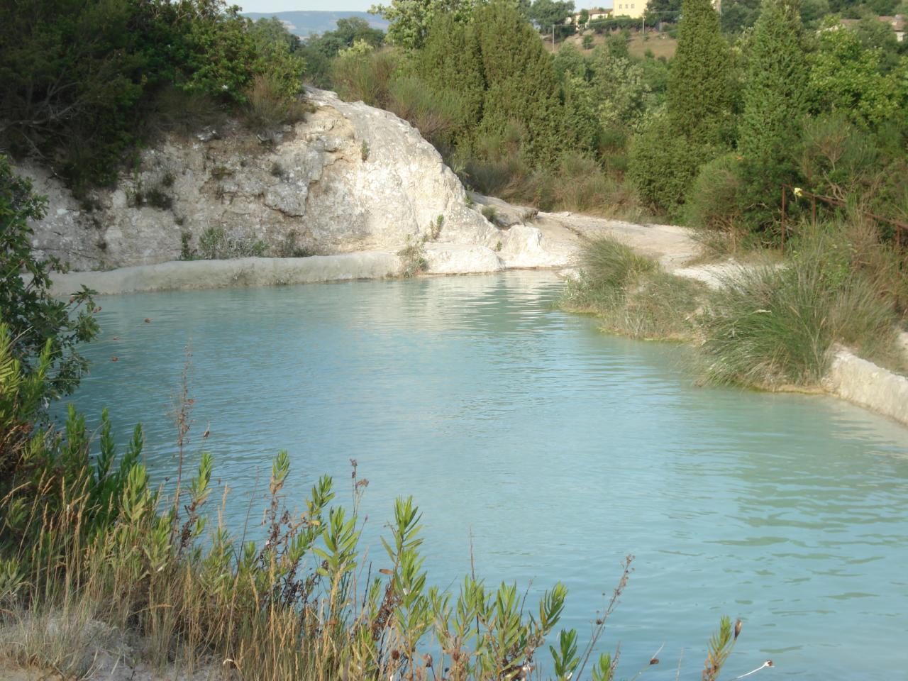 Terme all'aperto libere e gratis in Italia Bagno VIgnoni Toscana