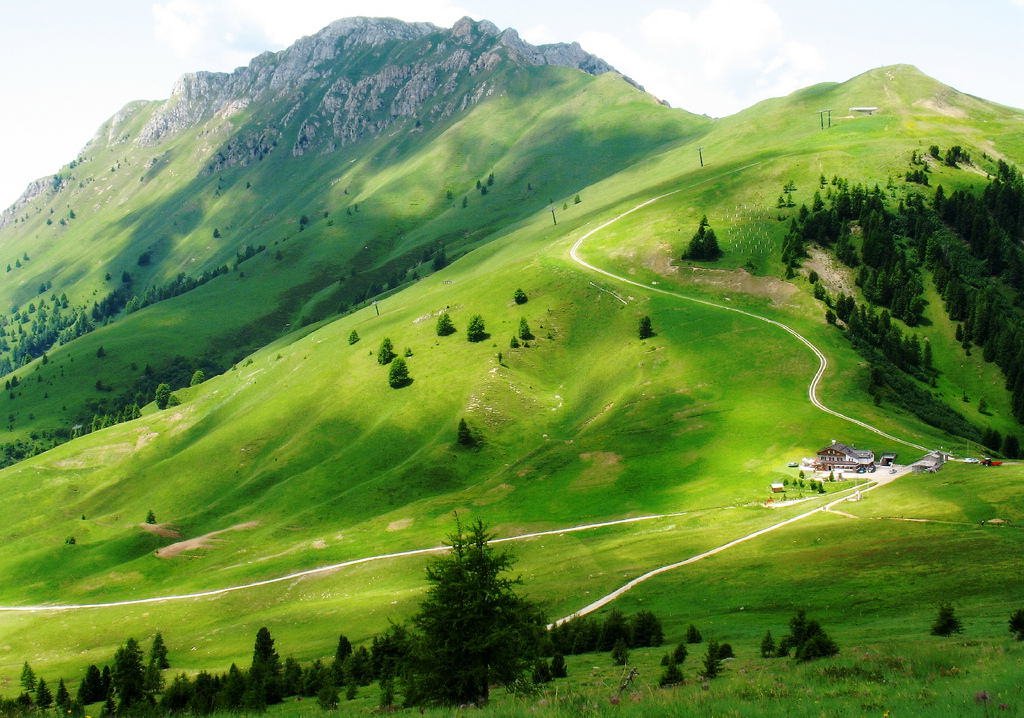 8 idee per un trekking nelle Dolomiti