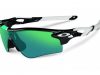 vincenzo-nibali-gli-occhiali-oakley-radarlock-path-30-years-sport-special-edition-