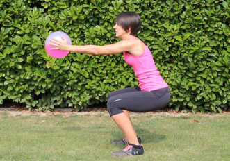 5 esercizi per le gambe da fare con la Fluiball