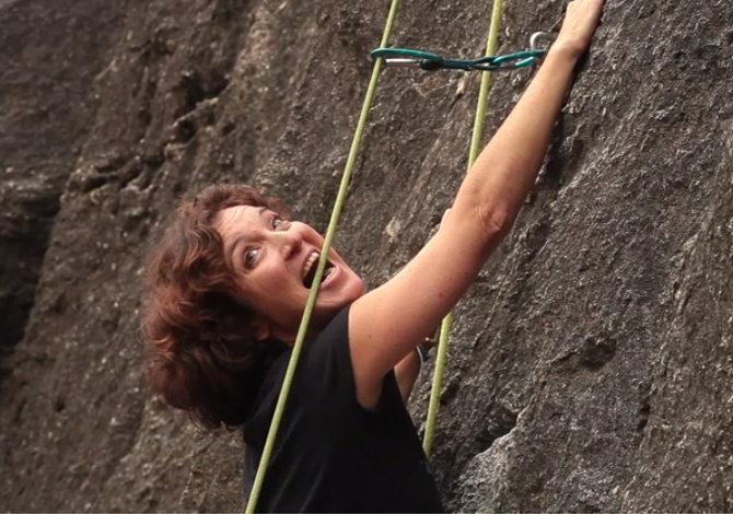 Appesi in parete: climbing per principianti – Video