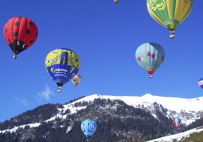 Balloon ski nuovi sport da praticare sulla neve