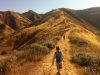 un-trekking-leggero-scegli-una-meta-vicina-e-porta-i-tuoi-figli-a-fare-una-passeggiata-anche-breve-in-base-alle-loro-et-studiando-bene-prima-il-grado-di-difficolt-il-trekking-anche-senza-meta-uno-dei-segreti-per-essere-felici