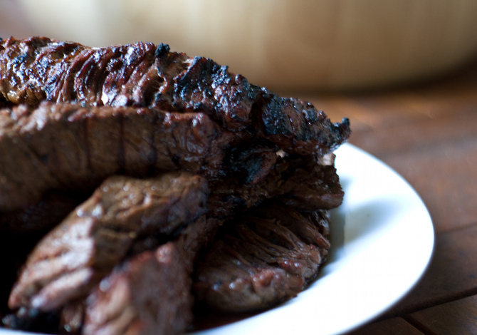 Carne rossa da non mangiare di notte