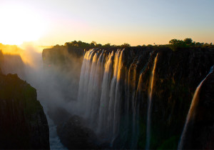 e-10-cascate-piu-spettacolari-al-mondo-10-victoria-falls