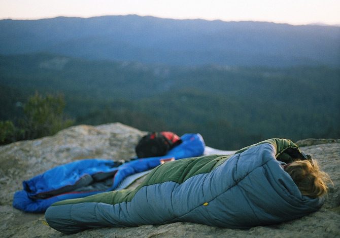 8 consigli per dormire all’aperto (il meglio possibile)