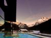 il-dolaondes-di-canazei-e-le-discese-del-belvedere-un-grande-centro-benessere-nel-centro-di-canazei-in-val-di-fassa-quattro-aree-water-e-fun-con-varie-vasche-per-il-nuoto-compreso-uno-scivolo-di-111-metri-di-lunghezza-e-una-fantastica-vasca-riscaldata-allaperto-leghes-wellness-lo-sports-e-fitness-una-palestra-dove-si-allenano-fiori-di-campioni-locali-e-eat-e-drink-la-sede-del-dolaondes-sta-molto-vicino-alla-stazione-a-valle-degli-impianti-che-risalgono-fino-al-belvedere-del-pordoi-dove-c-laccesso-alle-piste-su-questo-versante-della-montagna-entrando-nel-sellaronda-e-dove-c-il-collegamento-con-la-nuovissima-funifor-che-arriva-fino-ad-alba-e-al-ciampac