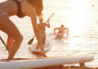 Lo sport dell'estate: SUP, il surf con la pagaia