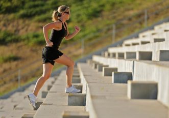 allenamento corsa sulle scale