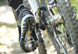 Scarpe per andare in mountain bike