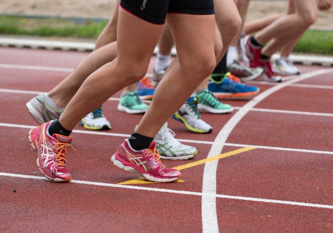 correre in strada o in pista d'atletica