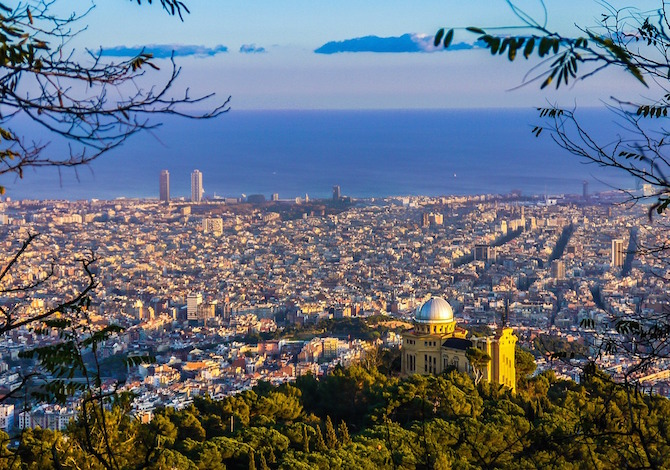 Barcellona dall'alto - foto Joaquin Aranoa Pixabay