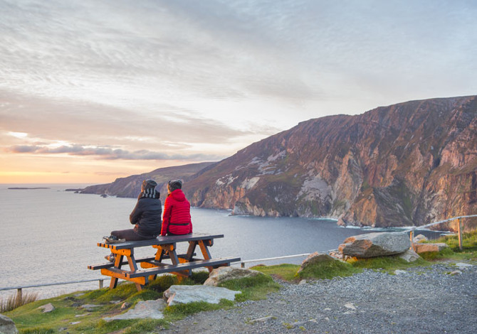 Il panorama da una scogliera della Sliabh Liag (Credits: wildatlanticway.com)