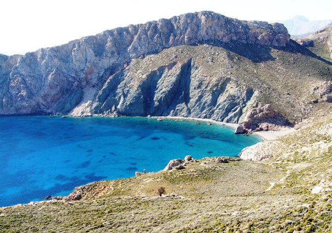 tilos_spiaggia