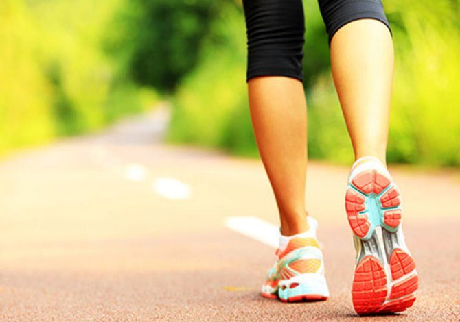 Camminare aiuta a pensare meglio, basta farlo 3 volte a settimana