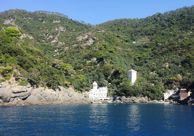 Camogli San Fruttuoso A Piedi Batterie
