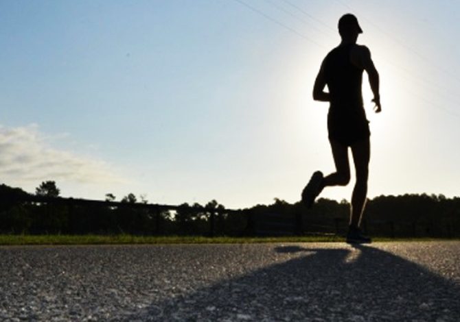 Mal di schiena e corsa: cause e rimedi della lombalgia del runner
