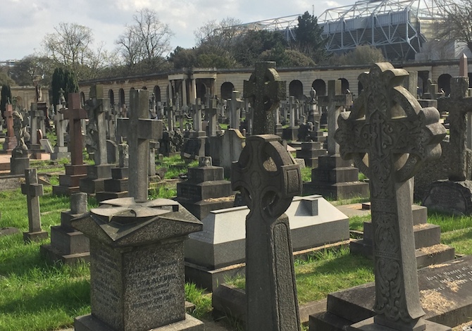 londra-a-piedi-in-un-giorno-camminando-per-20-km-cimitero-brompton