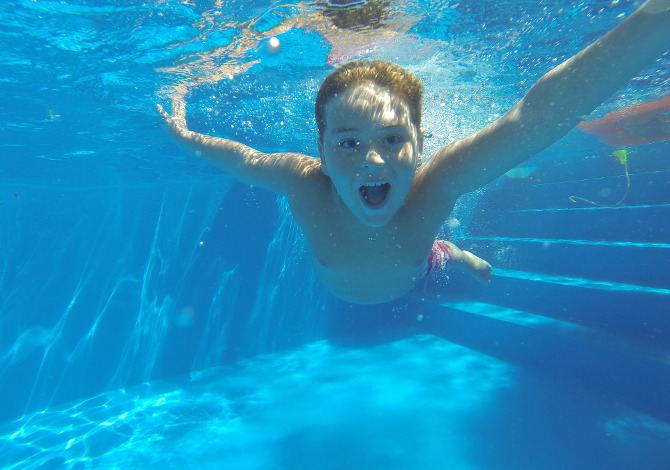 COSA FAR MANGIARE AI BAMBINI PRIMA DI ANDARE IN PISCINA