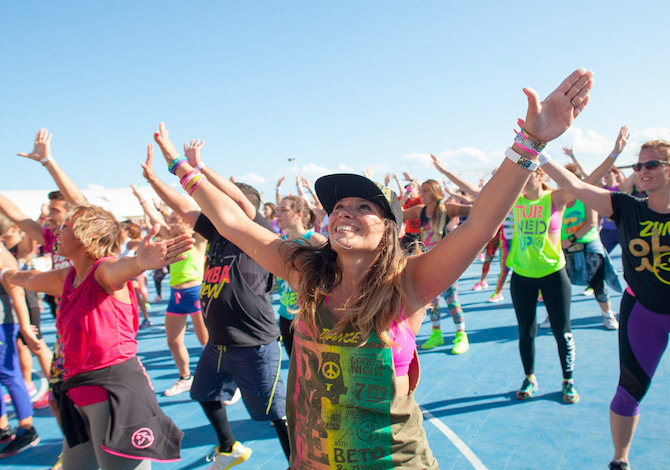 skechers-beach-fitness