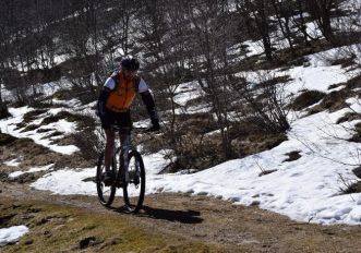 MTB in inverno: come vestirsi