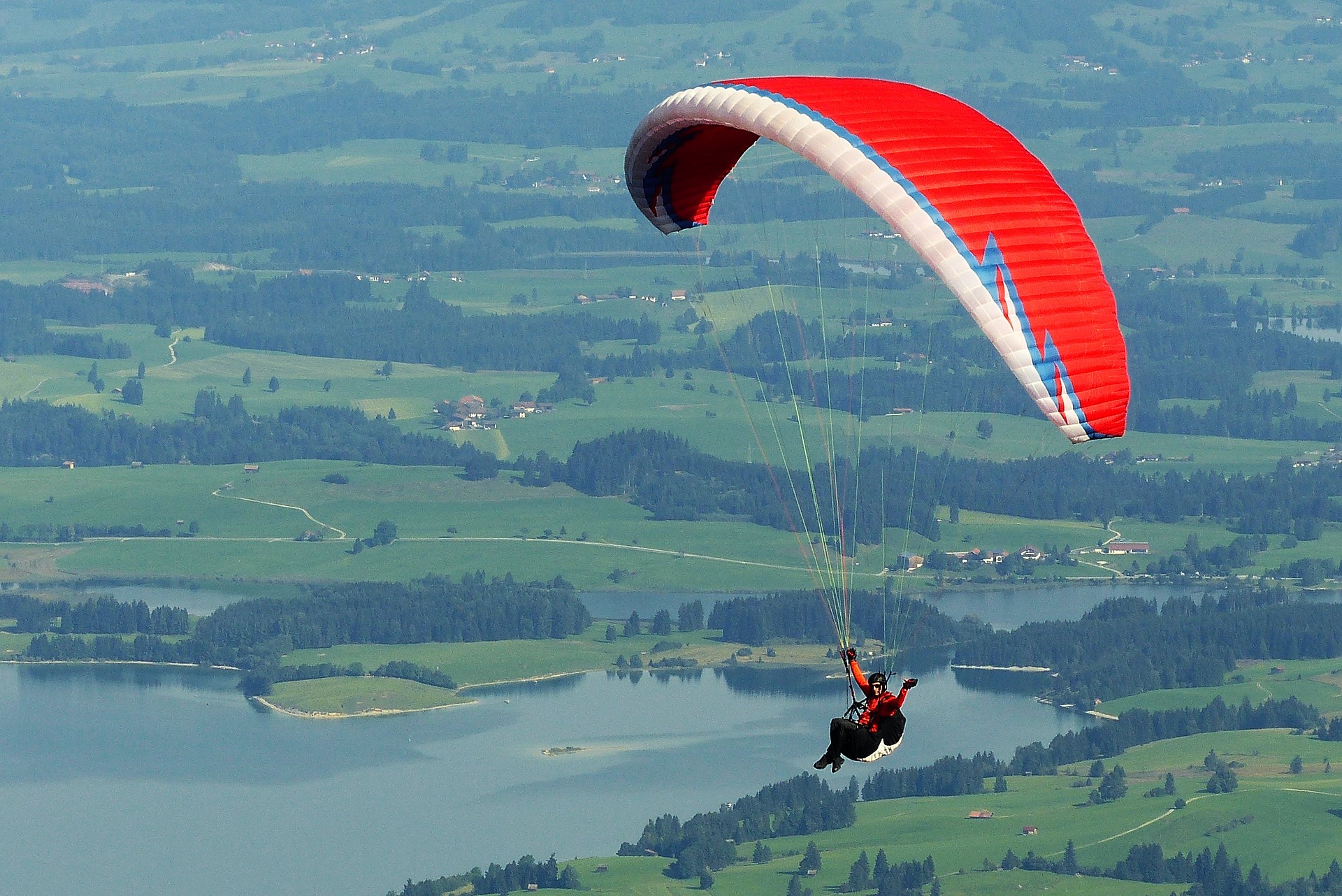 Come iniziare a fare parapendio