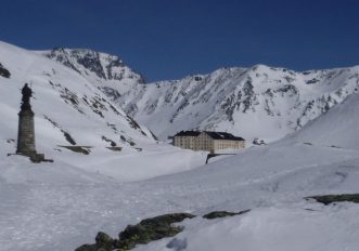 Scialpinismo e ciaspole al Passo San Gran Bernardo_hp