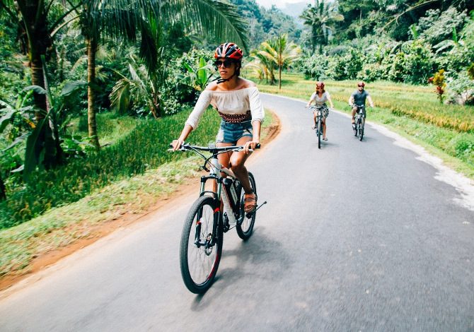 e-bike e bici tradizionale, un'abbinata perfetta