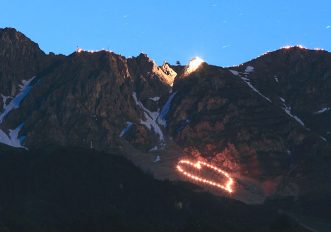 Fuoco-montagna-Innsbruck-Tirol-Werbung-Christian-Wührer