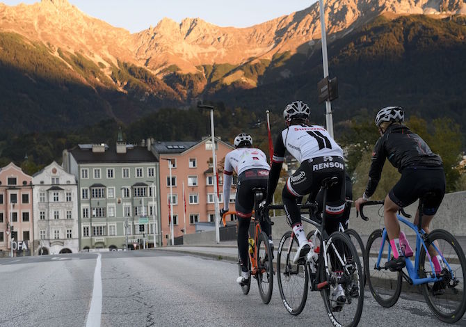 tirolo-Bici-da-corsa-Innsbruck-Tirol-Werbung-Franz-Oss