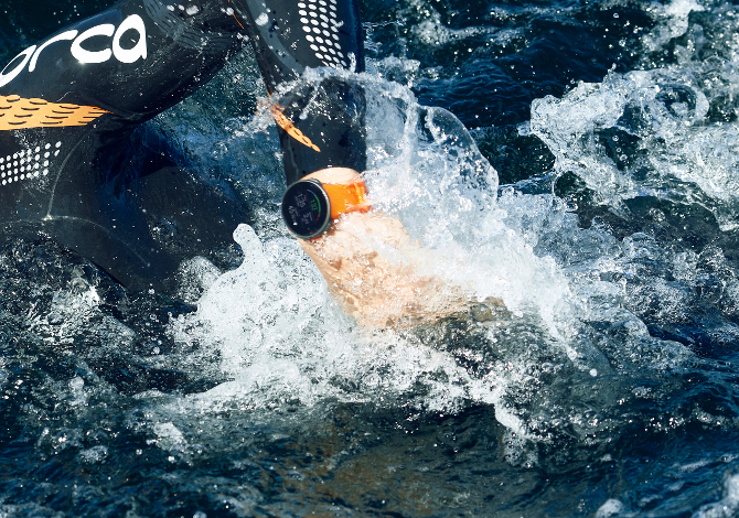 3 smartwatch impermeabili sportivi da usare ogni giorno - SportOutdoor24