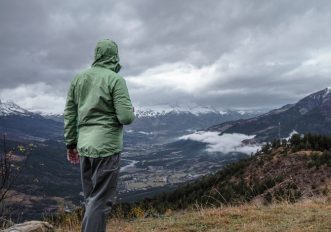 giacca impermeabile da trekking