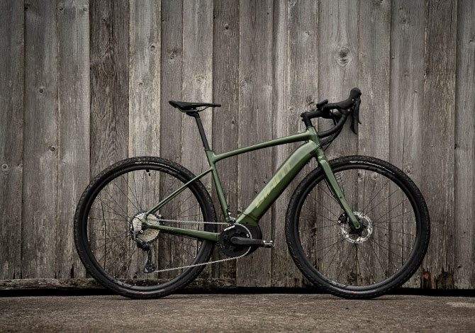 E-bike gravel Giant Revolt E+