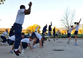 Burpees motivi per farli benefici esecuzione