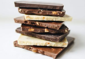 Quanto cioccolato mangiare per essere più sani, in forma e felici