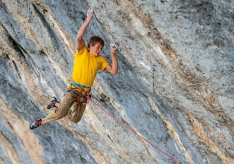 Rotpunkt, il film di Alex Megos che racconta la storia dell'arrampicata "redpoint"