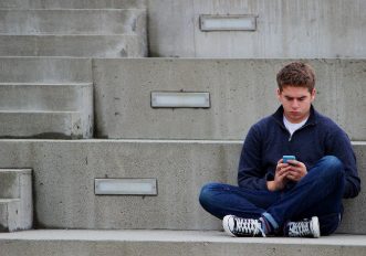 Stare troppo seduti rende gli adolescenti depressi