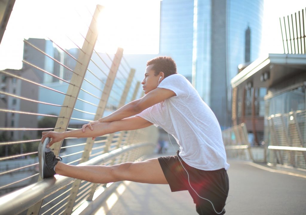 Mal di gambe dopo la corsa: cause e rimedi