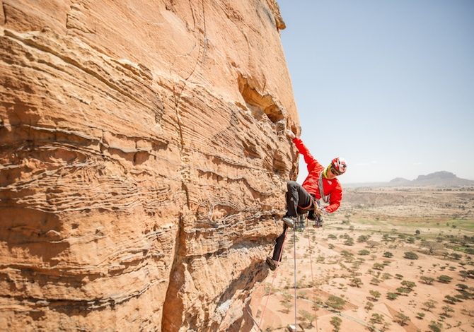 arrampicata-in-etiopia-sulle-torri-del-tigray-con-caroline-ciavaldini-e-james-pearson-arrampicata