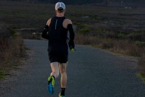 Correre con il cappellino: 7 pro e contro