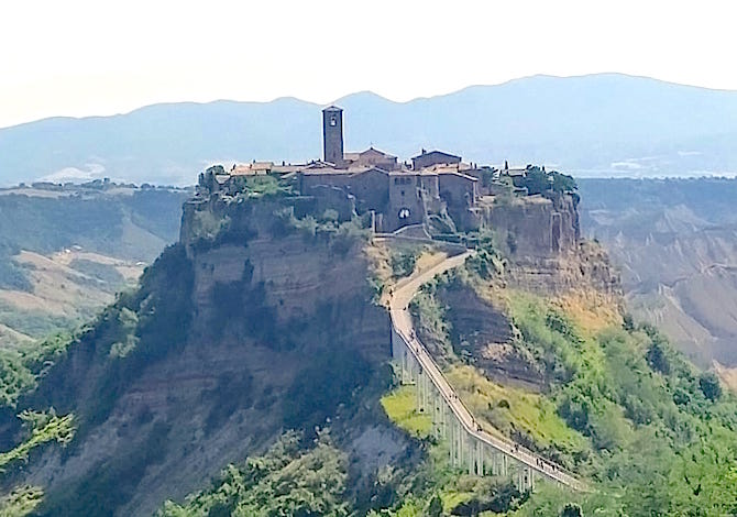 4-borghi-tuscia-bagnoregio-foto-martino-de-mori