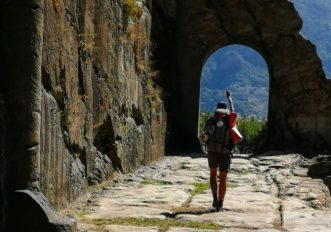 La mia Via Francigena a piedi: dal Gran San Bernardo in Svizzera all'Italia-2
