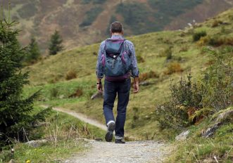 In montagna nelle zone rosse: si possono fare le escursioni?