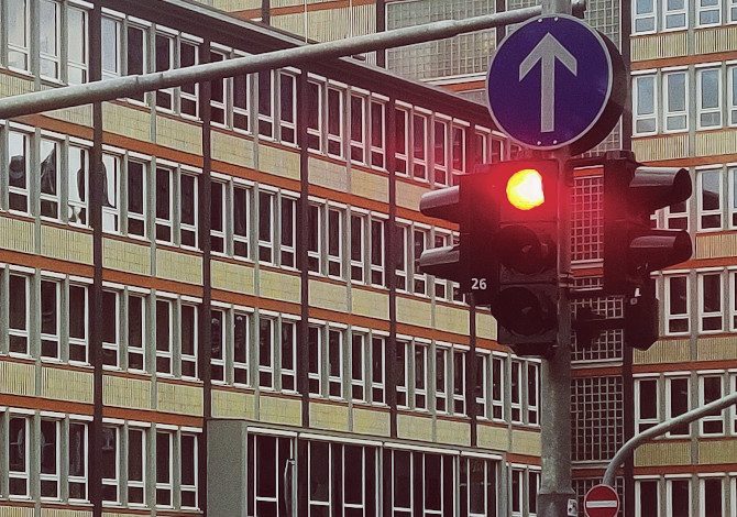Semaforo rosso per i ciclisti: quando si può passare?